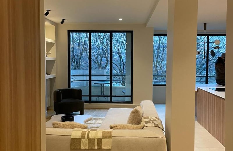 Rent of a spacious and modern 3-room apartment, 85 m², 16th arrondissement, Paris, France